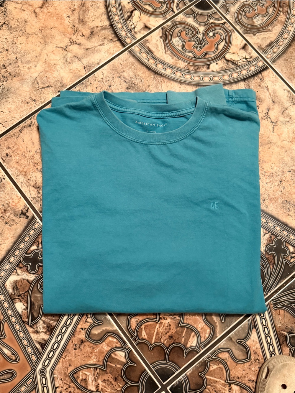 American Eagle Outfitters Teal Crew Neck T-Shirt